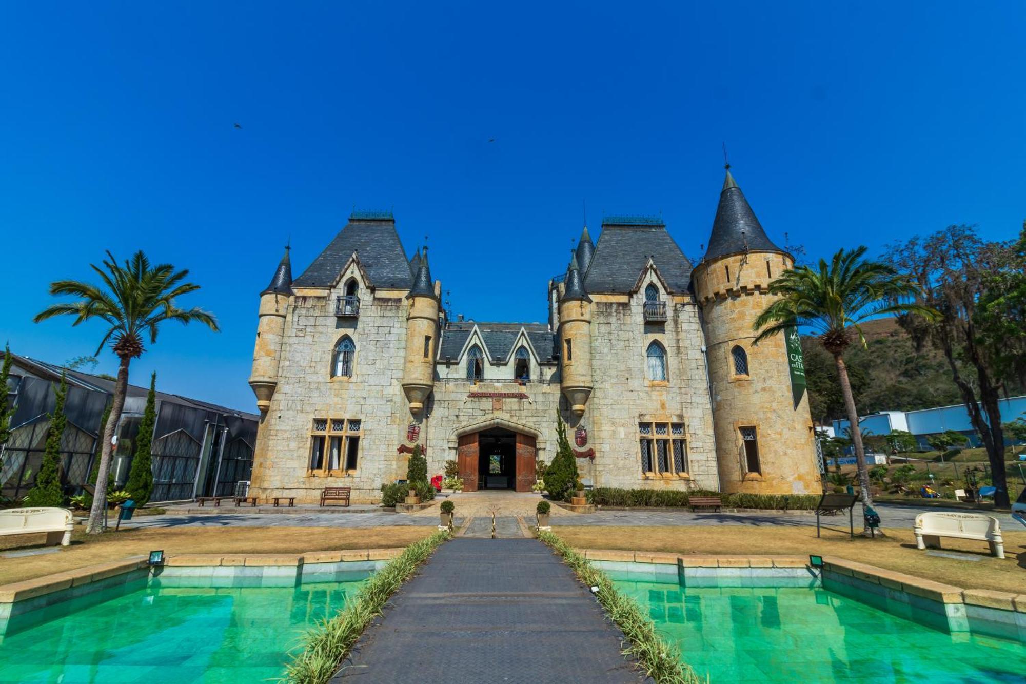 Castelo De Itaipava - Hotel, Eventos E Gastronomia Extérieur photo